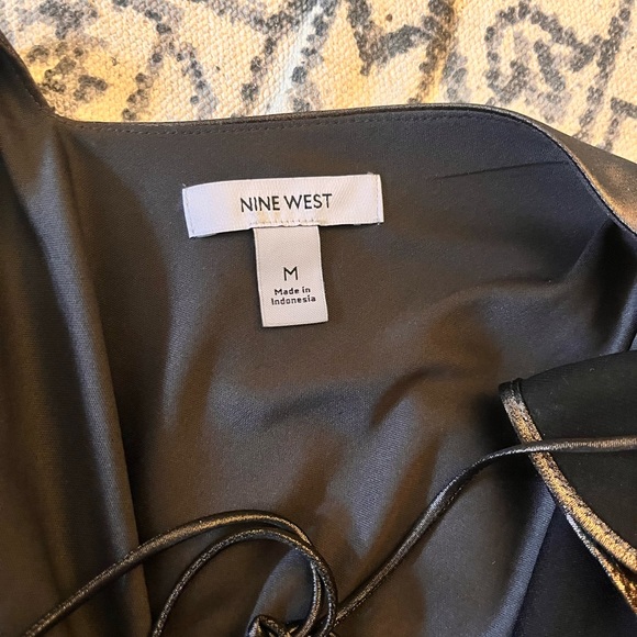 Women’s Nine West Top - Picture 7 of 7